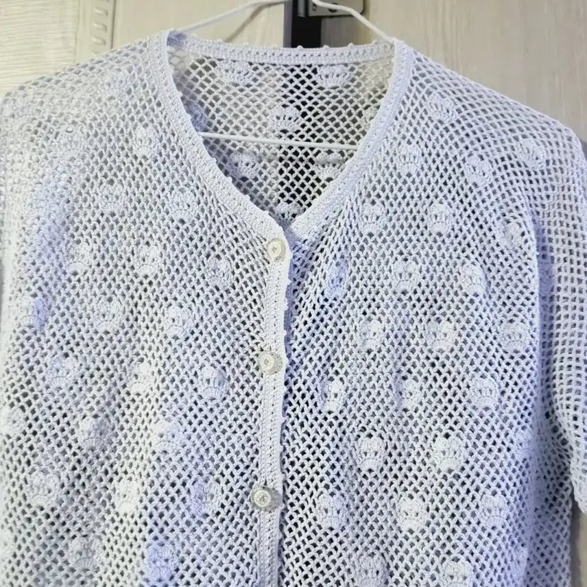 [BUNJANG] Light Blue Hand-Knit Cardigan / 연하늘색 손뜨개 가디건