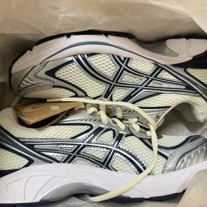 [BUNJANG] ASICS GT-2160 Sneakers / 아식스 GT-2160 240 새상품