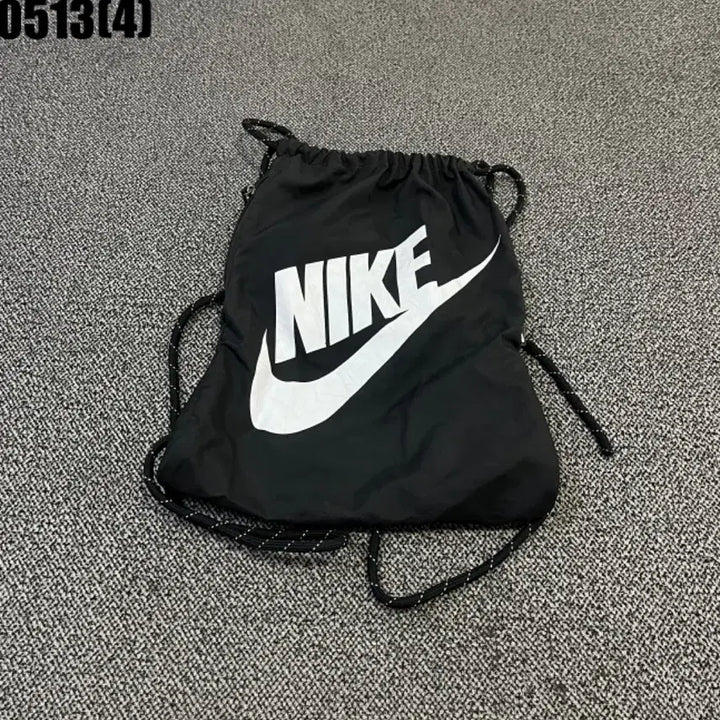 [BUNJANG] Nike Black Gymsack Bag / 나이키 검정색 짐색 가방 | 0513