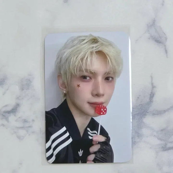 [BUNJANG] ATEEZ Yeosang Aniteez 3D Sticker Photocard Haemongi / 에이티즈 여상 애니티즈 입체 스티커 포카 헷몽이
