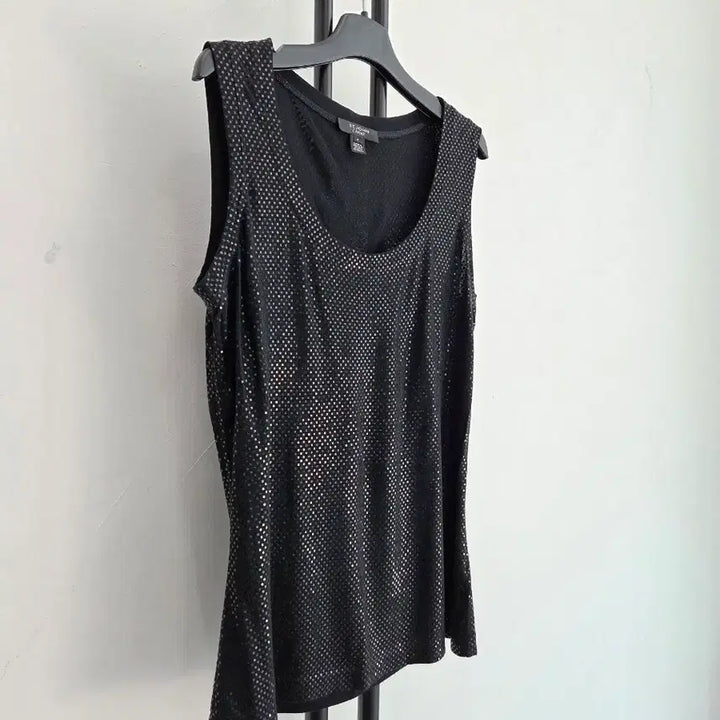 [BUNJANG] ST. JOHN Caviar Black Sequin Sleeveless Top / 정품 센존 ST.JOHN CAVIAR  블랙 스팽글 민소매 탑