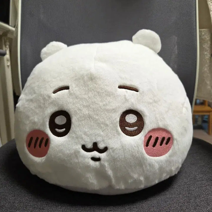 [BUNJANG] Cheeky Owl Genuine Dom Cushion / 정품] 먼작귀 치이카와 돔 쿠션