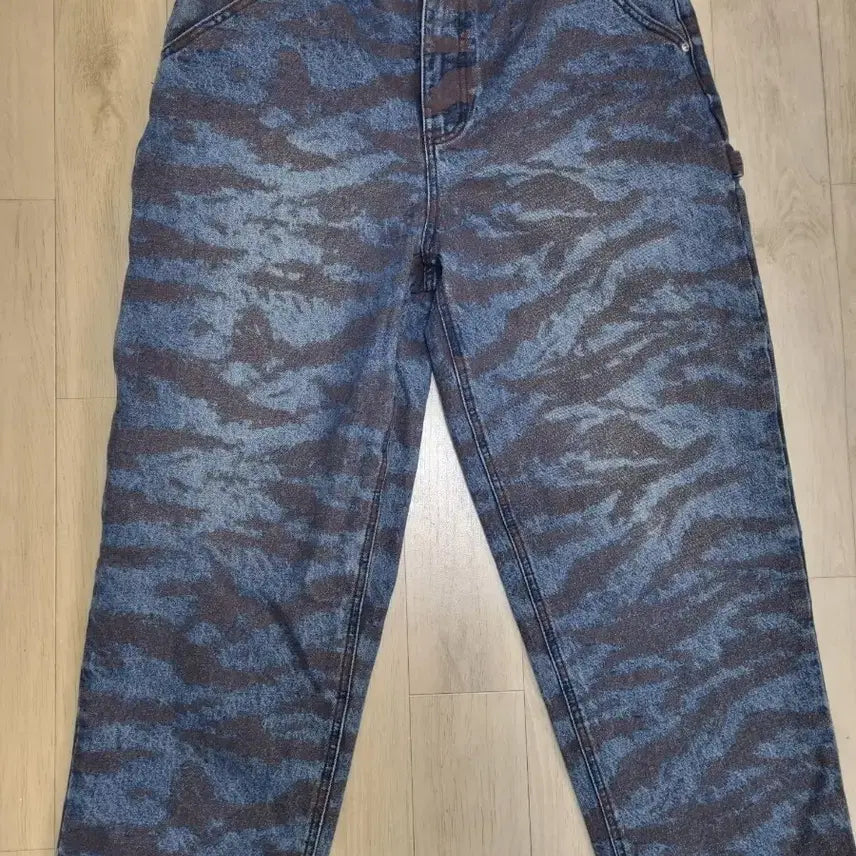 [BUNJANG] Wecanders Kellogg Tiger Camo Pants L / 위캔더스 켈로그 타이거 카모 팬츠 L