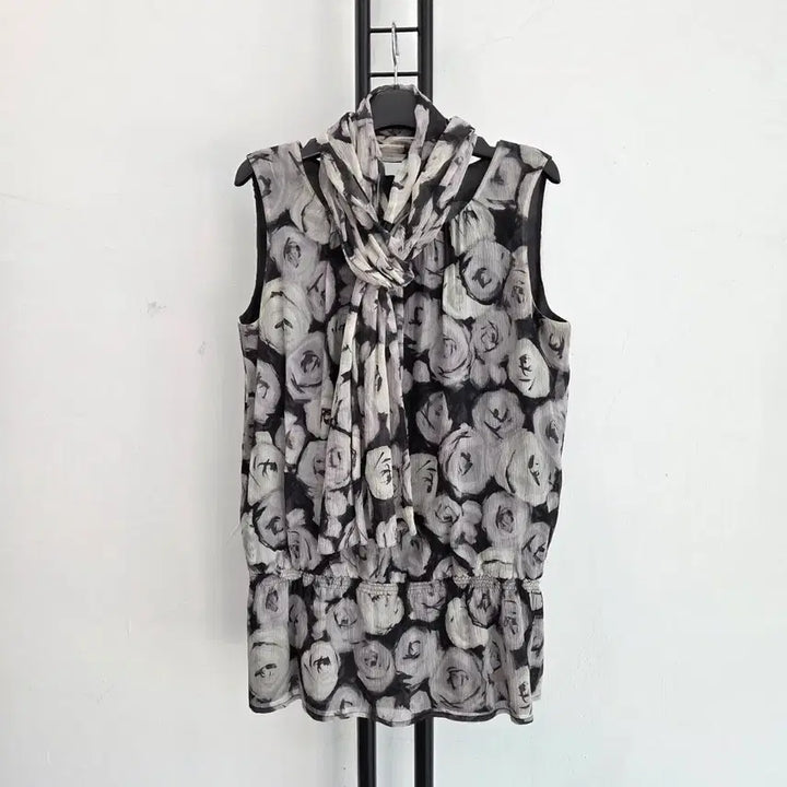 [BUNJANG] ST. JOHN Flower Chiffon Blouse &amp; Scarf Set / 정품 센존 ST.JOHN 플라워 쉬폰 블라우스+스카프 세트
