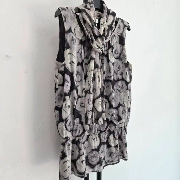 [BUNJANG] ST. JOHN Flower Chiffon Blouse &amp; Scarf Set / 정품 센존 ST.JOHN 플라워 쉬폰 블라우스+스카프 세트