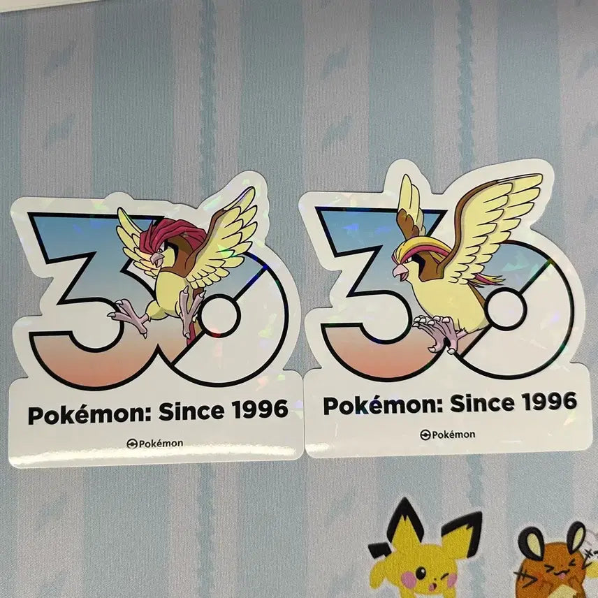 [BUNJANG] Pokemon 30th Anniversary Logo Sticker Pidgey / [포켓몬 30주년 기념 로고 스티커]피죤, 피죤투