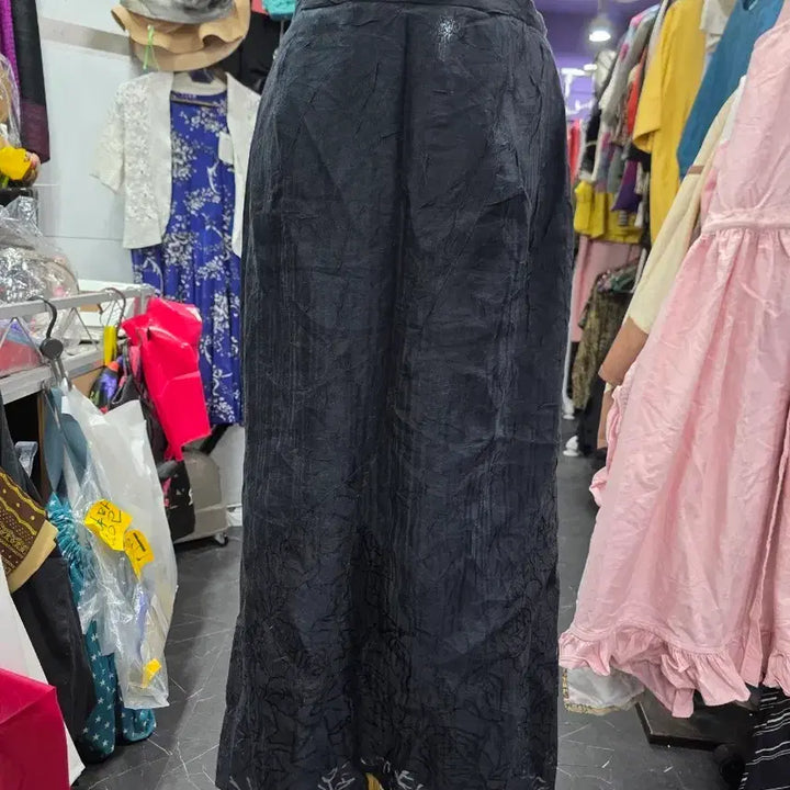 [BUNJANG] VinPalace Black Linen Silk Flower Pattern 3-Piece Set (Size 66) / 블랙 롱 스커트 플라워 린넨 실크3피스(66)