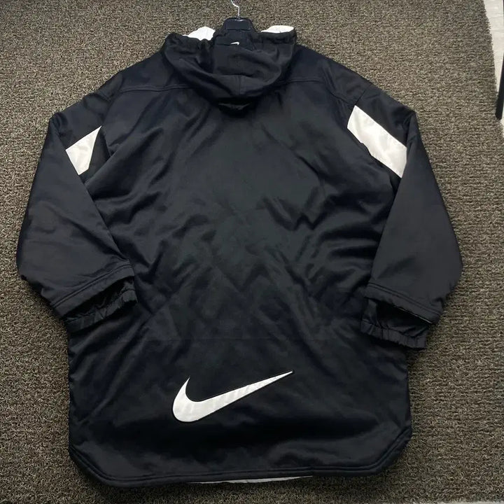 [BUNJANG] Nike Black Swoosh Long Padded Jacket / 나이키 블랙 스우시 롱 돕바