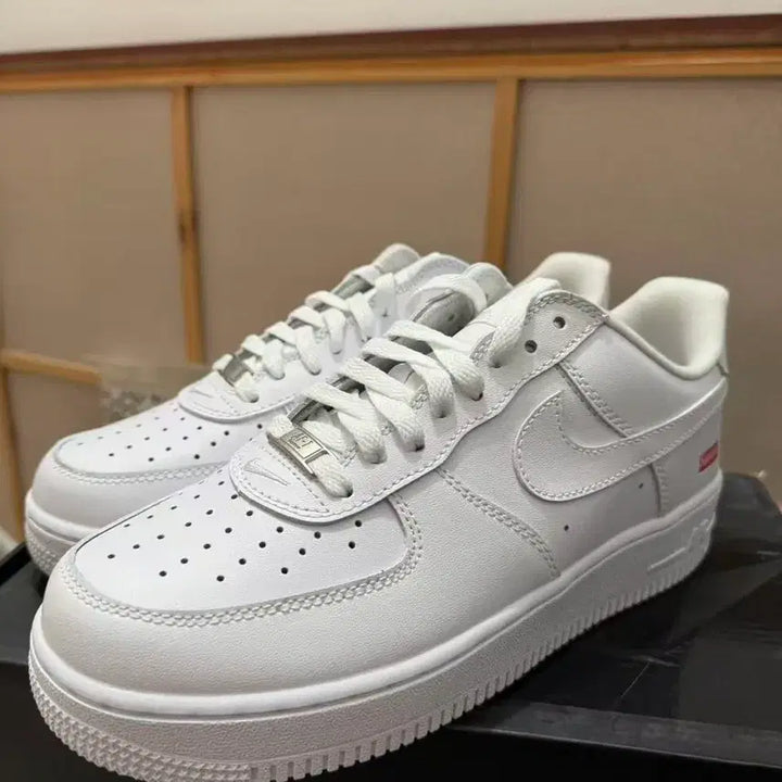 [BUNJANG] Nike x Supreme Air Force 1 Low White (280mm) / 나이키 x 슈프림 에어포스 1 로우 화이트 280MM