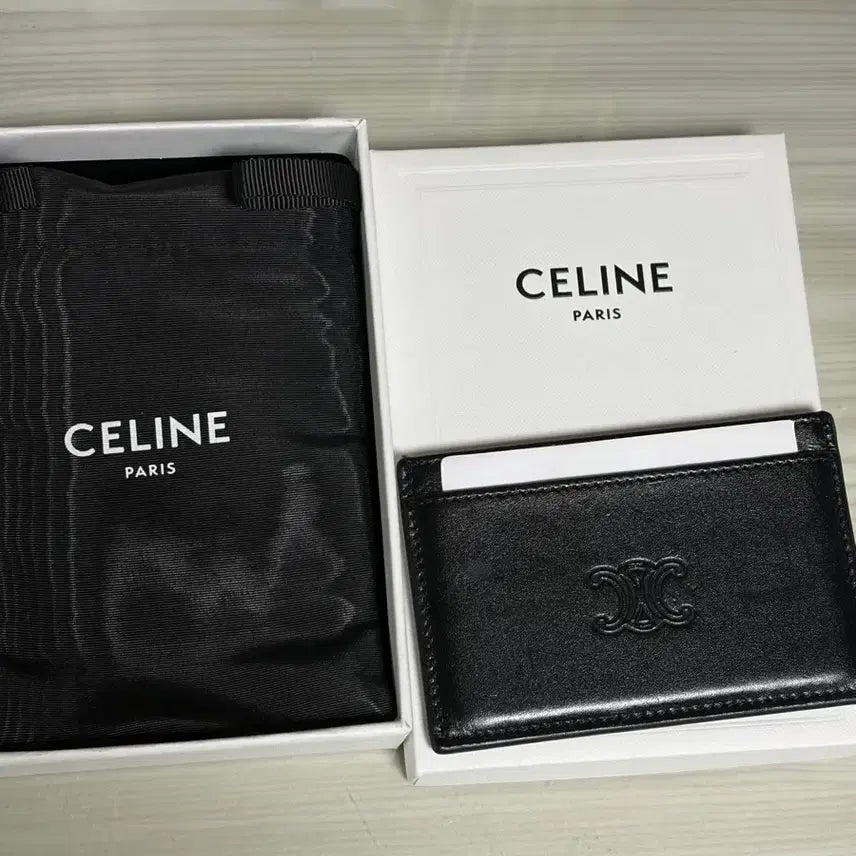 [BUNJANG] Celine Calfskin Triomphe Card Wallet / OS)셀린느 카프스킨 트리옹프 카드 지갑