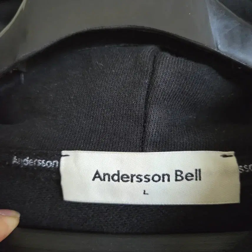 [BUNJANG] Andersson Bell Black Logo Hoodie / 앤더슨벨 블랙 후드티