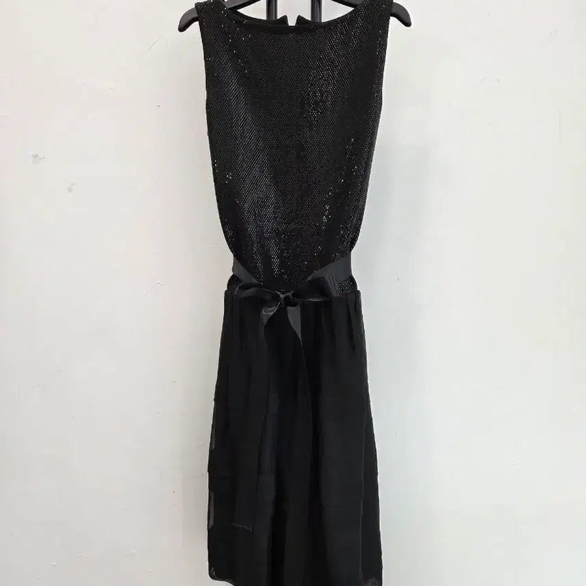 [BUNJANG] ST. JOHN Sequin Ribbon Belt Dress / 정품 센존 ST.JOHN 스팽글 리본 벨트 원피스