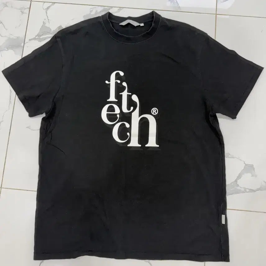 [BUNJANG] Fetch Short Sleeve T-Shirt (Black/White) / fetch 반팔 L 검흰 2종류