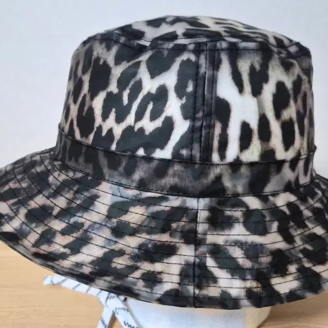 [BUNJANG] GANNI Leopard Bucket Hat 58cm / 가니 레오파드 버킷햇 58cm 가능