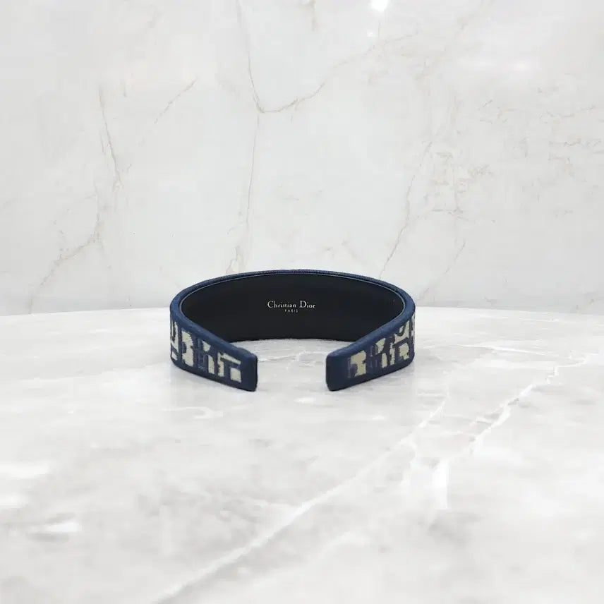 [BUNJANG] Dior Oblique Embroidered Headband / 디올 오블리크 자수 헤어 밴드 34HBO988X131