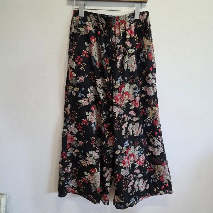 [BUNJANG] Black Flower Wide Banding Pants Size 86 / 블랙 플라워 와이드 밴딩 바지 86