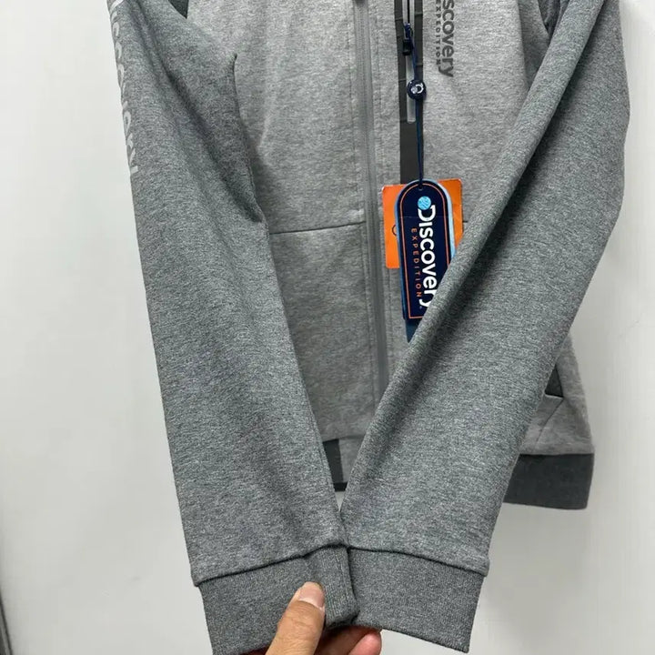 [BUNJANG] Discovery Grey Zip-Up Jacket (Men&