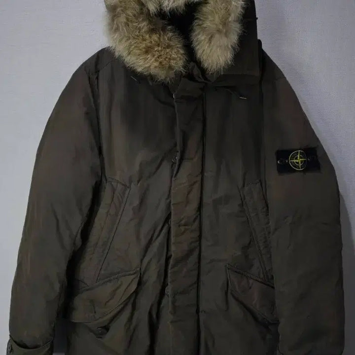 [BUNJANG] Stone Island Microfiber Coyote Fur Puffer Jacket (M) / [정품/백화점판] 스톤아일랜드 마이크로랩스 코요테퍼 점퍼패딩 95/M