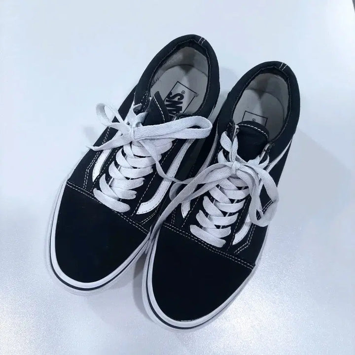 [BUNJANG] Vans Old Skool Black Sneakers / 반스 올드스쿨 블랙 스니커즈