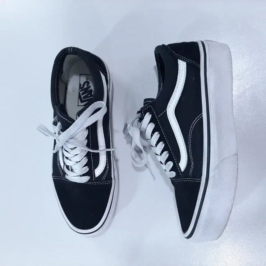 [BUNJANG] Vans Old Skool Black Sneakers / 반스 올드스쿨 블랙 스니커즈