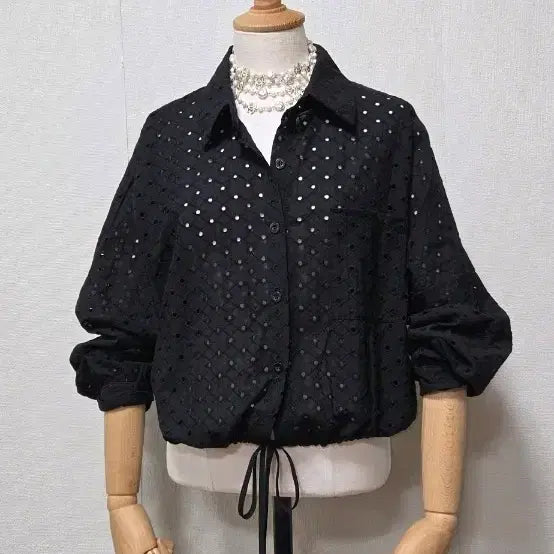 [BUNJANG] Punching Shirt Blouse / 펀칭 셔츠형 블라우스