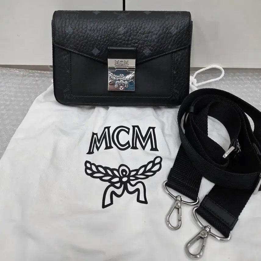 [SOLD OUT] MCM