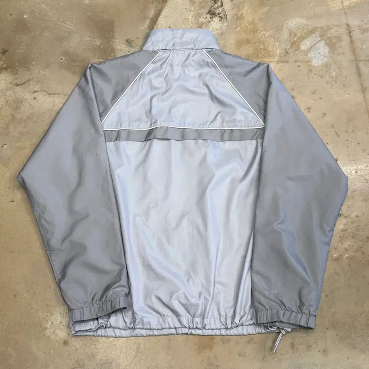 [BUNJANG] Nike Grey Windbreaker Jacket L / L 나이키 그레이 바람막이