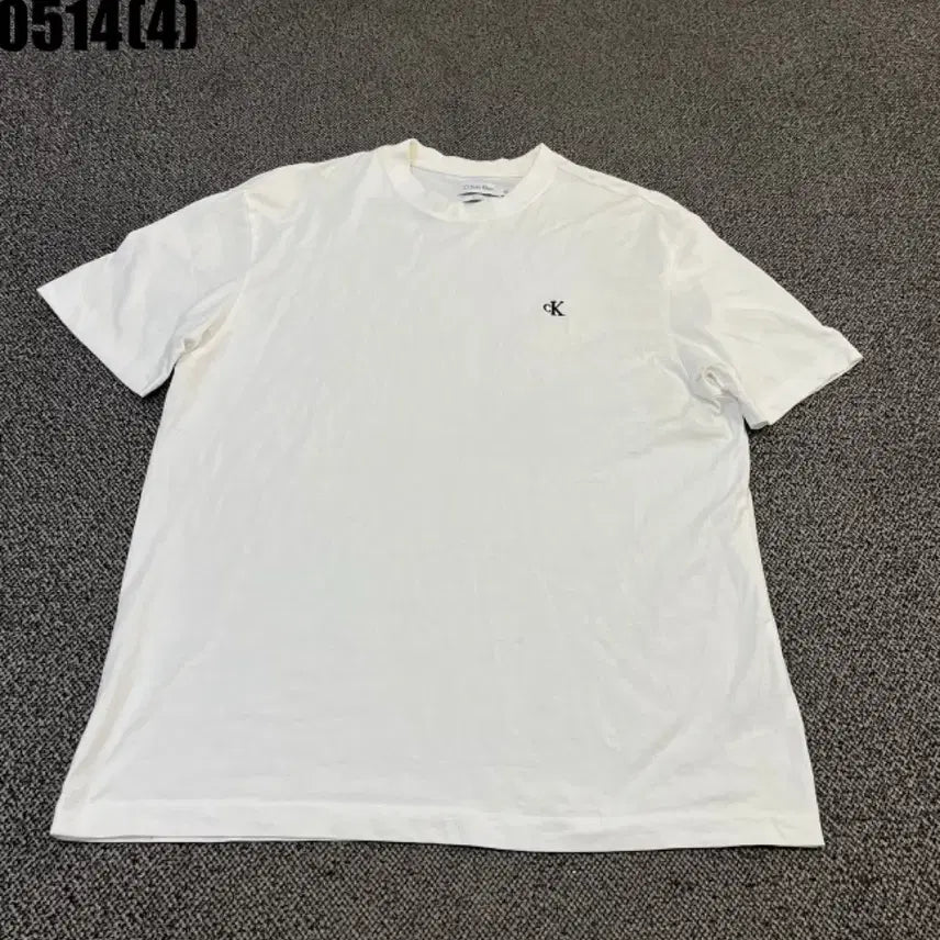 [BUNJANG] Calvin Klein CK Logo White T-Shirt / 캘빈클라인 CK 로고 흰색 반팔티