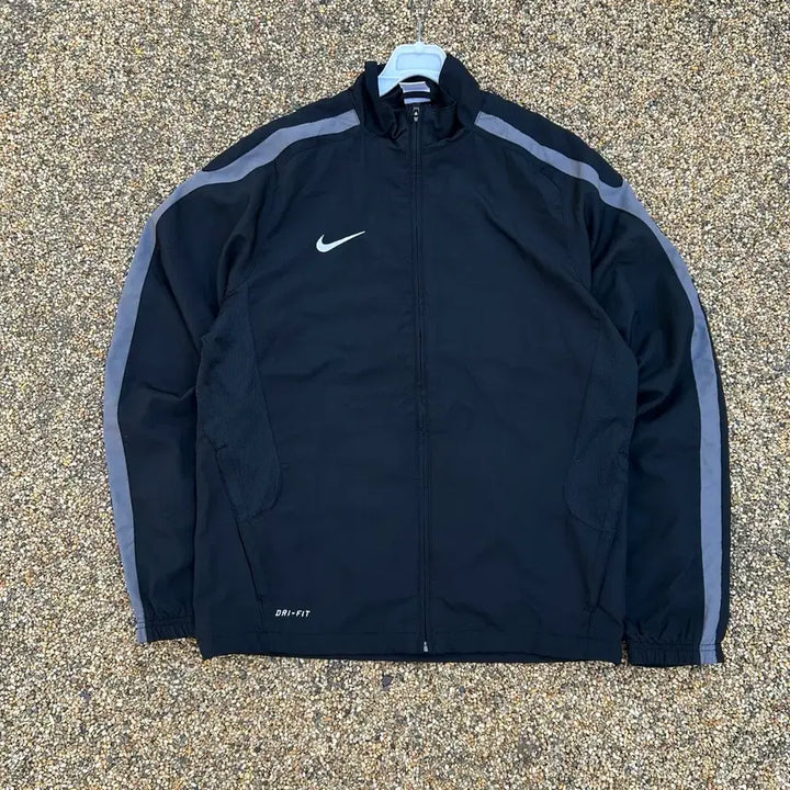 [BUNJANG] Nike Black Windbreaker Jacket / 나이키 블랙 바람막이