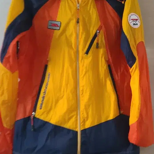 [BUNJANG] Thrashpass Windbreaker (100 Size, 53cm Chest) / 트래쓰패쓰바람막이~~100(가반53)