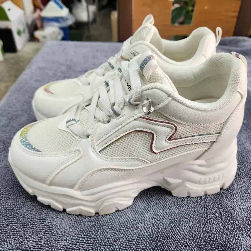 [BUNJANG] Unique Pearl Material Height-Increasing Sneakers / 단골언니 유니크 펄소재 키높이 스니커즈(38)