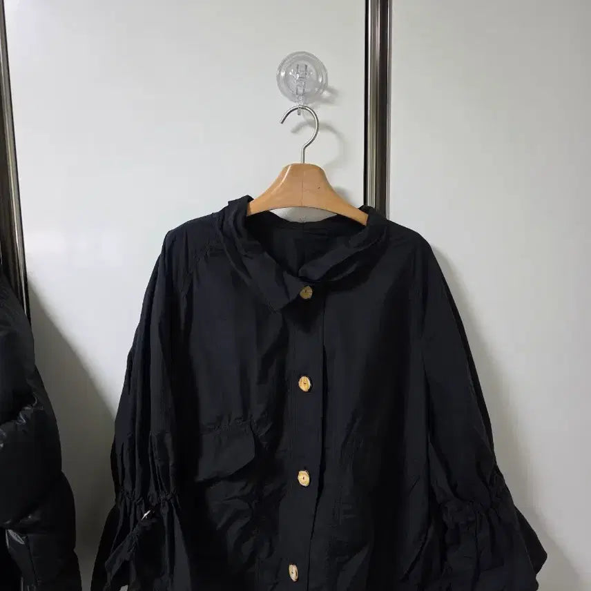 [BUNJANG] Ozhzcecon Windbreaker Jacket / 오즈세컨 바스락 바람막이