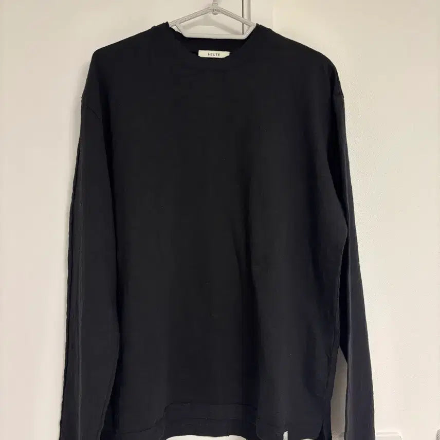 [BUNJANG] HEUTE Long Sleeve L / [26년신상] 호이테(HEUTE) 롱 슬리브 L