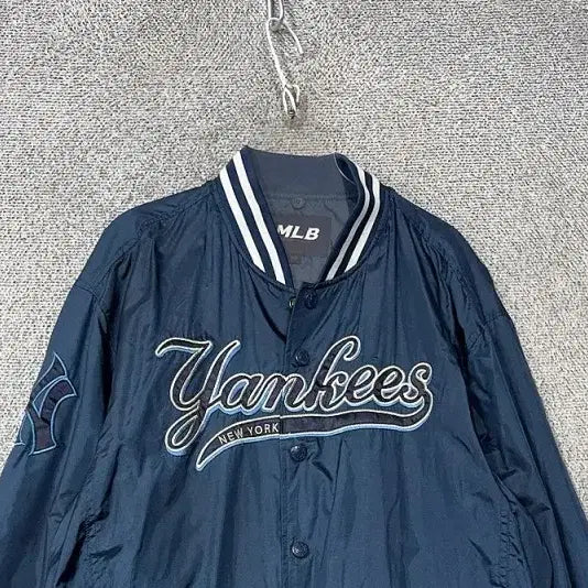 [BUNJANG] MLB New York Yankees Varsity Jacket Navy / 엠엘비 뉴욕양키즈 네이비 바시티 100
