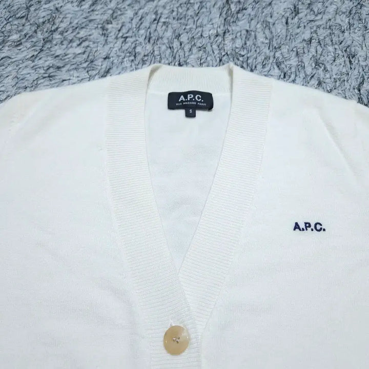 [SOLD OUT] APC아페쎄) S 여자 니트가디건 / 왕눈이샵