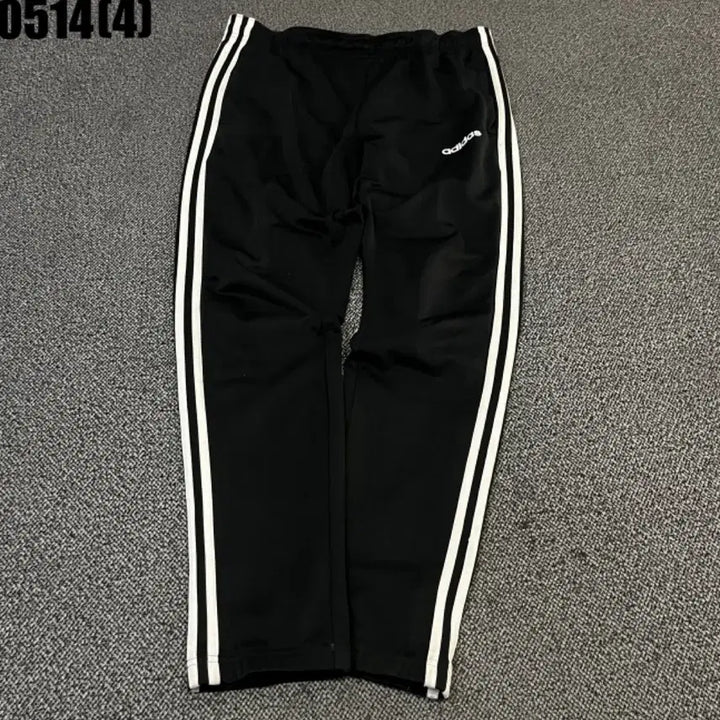 [BUNJANG] Adidas Three-Stripes Track Pants Black / 아디다스 삼선 트레이닝 바지 블랙