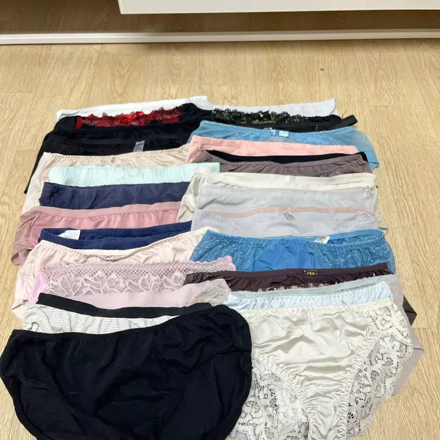 [BUNJANG] Underwear Panty Bundle Set (Hand-Washed) / 팬티일괄로 (손세탁 후 배송)