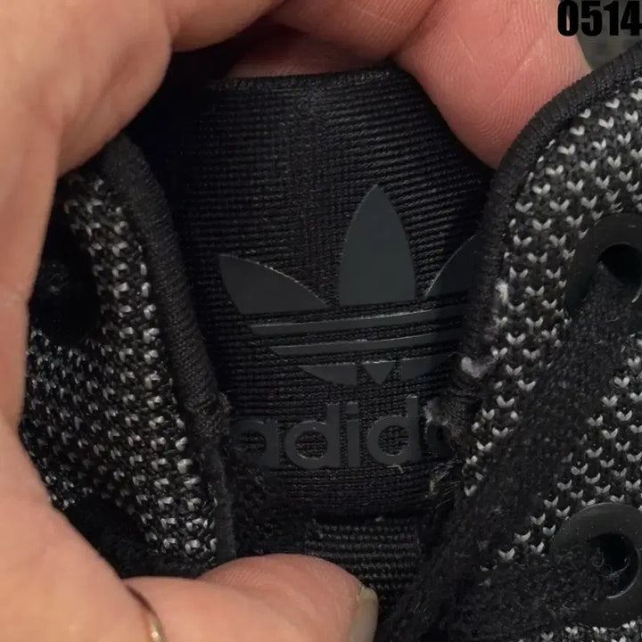 [BUNJANG] Adidas Black Three-Stripes Sneakers 245 / 아디다스 블랙 삼선 운동화 245