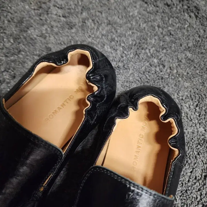 [BUNJANG] Romantic Move Sock Babouche Crack Black Size 280 / 로맨틱무브의 삭 바부슈 크랙블랙 280사이즈