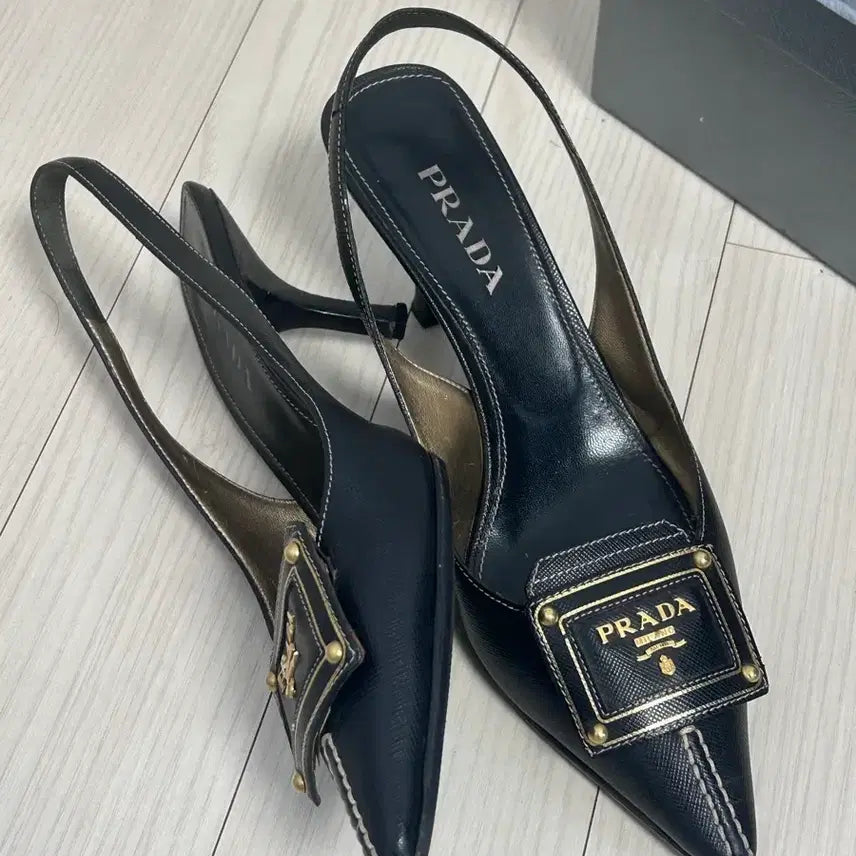 [BUNJANG] Prada Genuine Leather Slingback Heels Stitch / 프라다 정품 가죽 슬링백 구두 스티치
