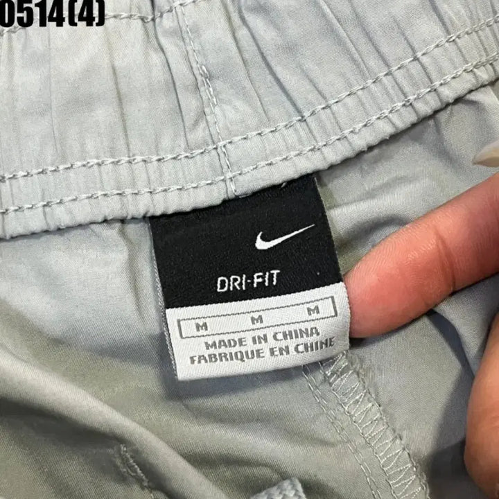 [BUNJANG] Nike Light Grey Shorts / 나이키 반바지 라이트 그레이