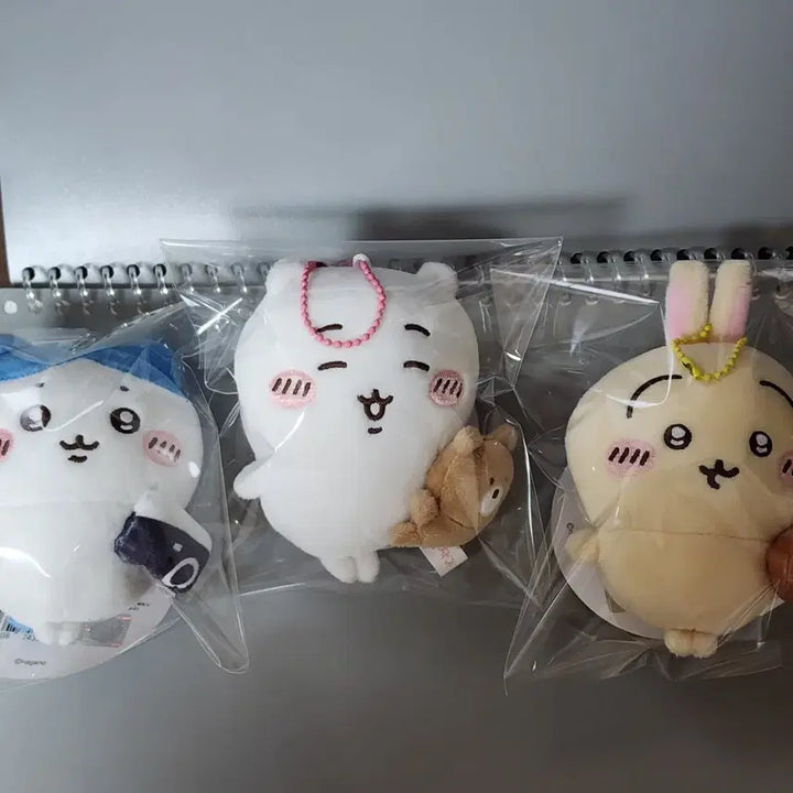 [BUNJANG] Cheeky Corgi Stress Ball Plush Keychain / 정품 먼작귀 치이카와 스트레스볼 인형 키링