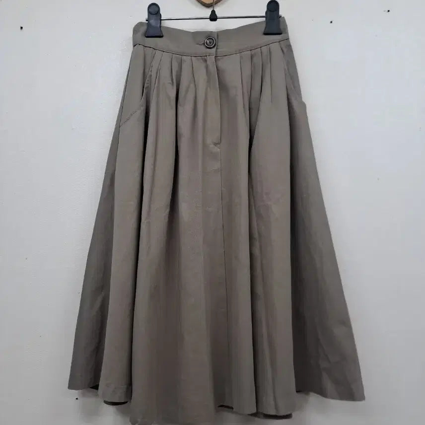 [BUNJANG] Cotton Flare Skirt (26-inch Waist) / 면 플레어스커트26미사용