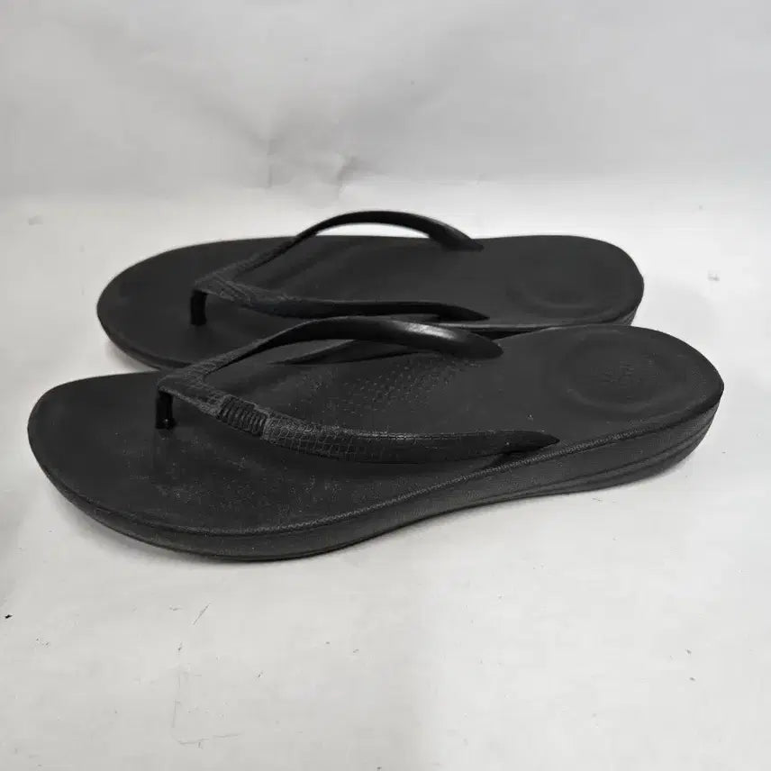 [BUNJANG] Fitflop Black Flip-Flops / 핏플랍 블랙 쪼리  235mm