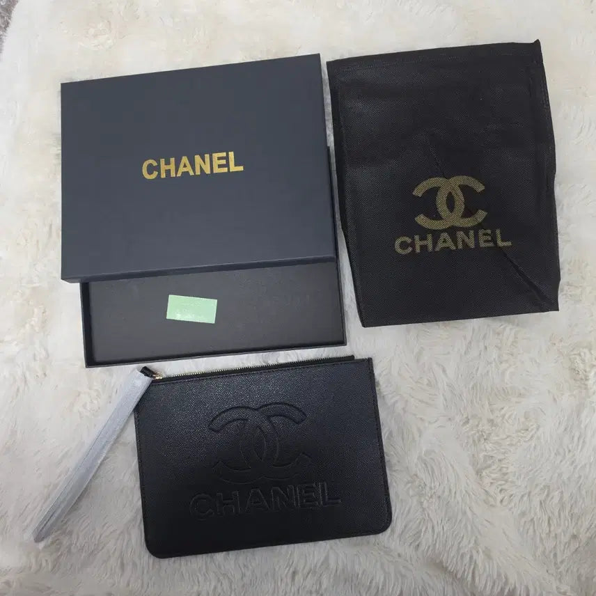 [BUNJANG] Chanel Caviar Leather Clutch / 샤넬 캐비어 정품 클러치 새제품