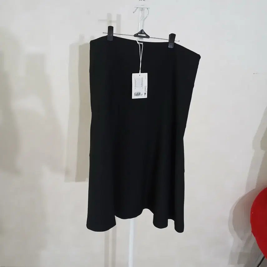 [BUNJANG] COS Black Skirt (Plus Size) / (새상품) 신상 COS 코스 스커트 88~99