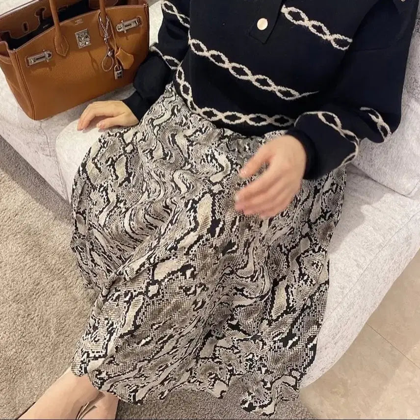 [BUNJANG] Vivien Lucy Python Bending Skirt One Size / 비비안루시 파이톤 밴딩 스커트 프리사이즈
