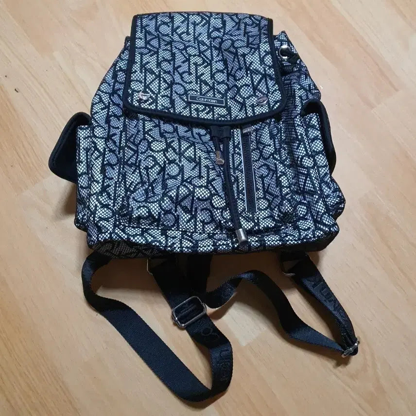 [BUNJANG] Calvin Klein CK Logo Backpack / 캘빈클라인 CK 로고 백팩