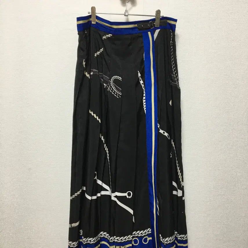 [SOLD OUT] 마시모두띠 플리츠 롱스커트