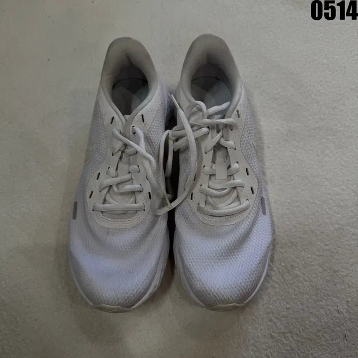 [BUNJANG] Nike Revolution White Sneakers (260) / 나이키 레볼루션 화이트 운동화 260